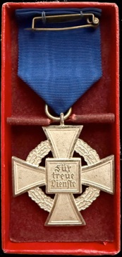 WW2 German 25 Year Faithful Service Medal in Box Treuedienst Ehrenzeichen